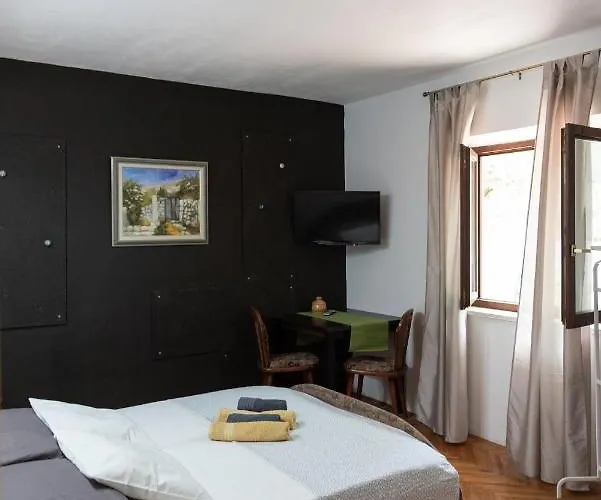 By The Sea Zrnovska Banja, Korcula - 5203 *